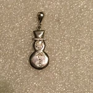 Lovely sterling silver snowman pendant